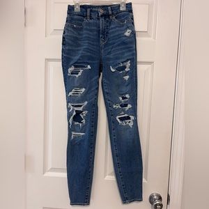 American Eagle the dream Jean curvy hi-rise jegging. Destressed size 00